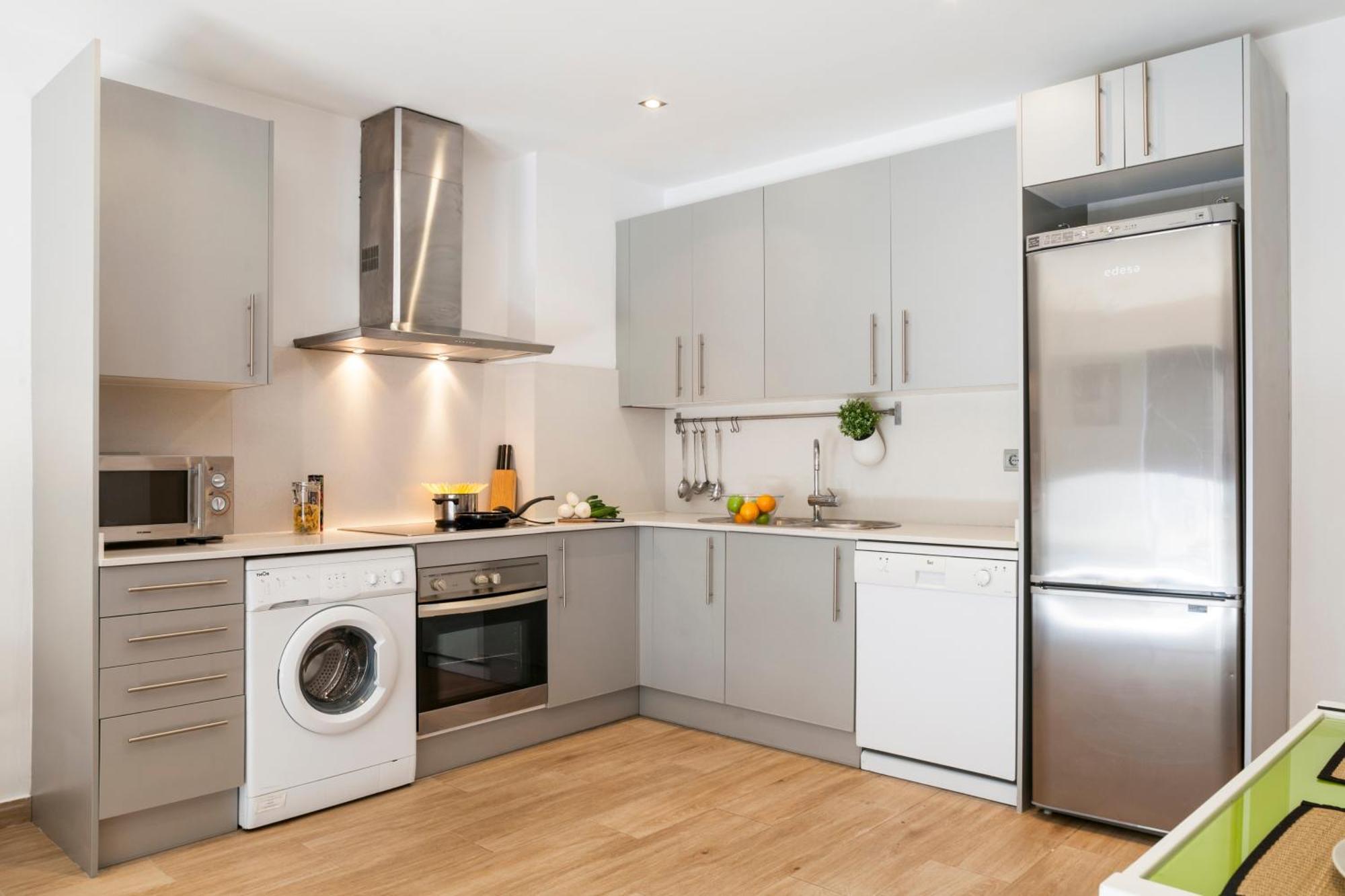 Feelathome Mozart Apartments Barcelona Buitenkant foto
