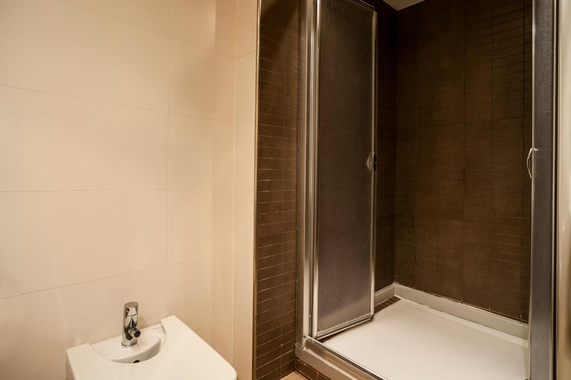 Feelathome Mozart Apartments Barcelona Buitenkant foto