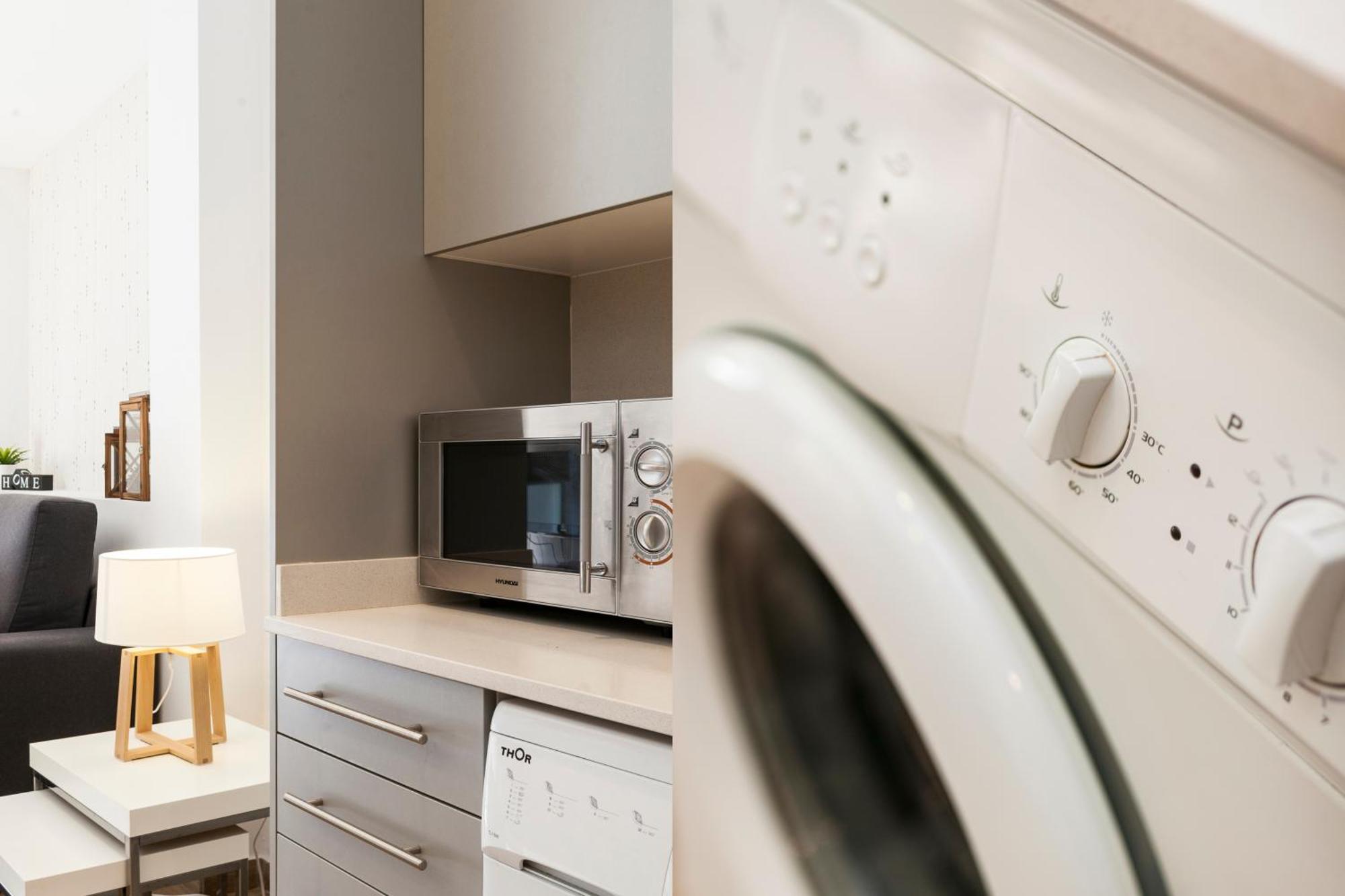 Feelathome Mozart Apartments Barcelona Buitenkant foto