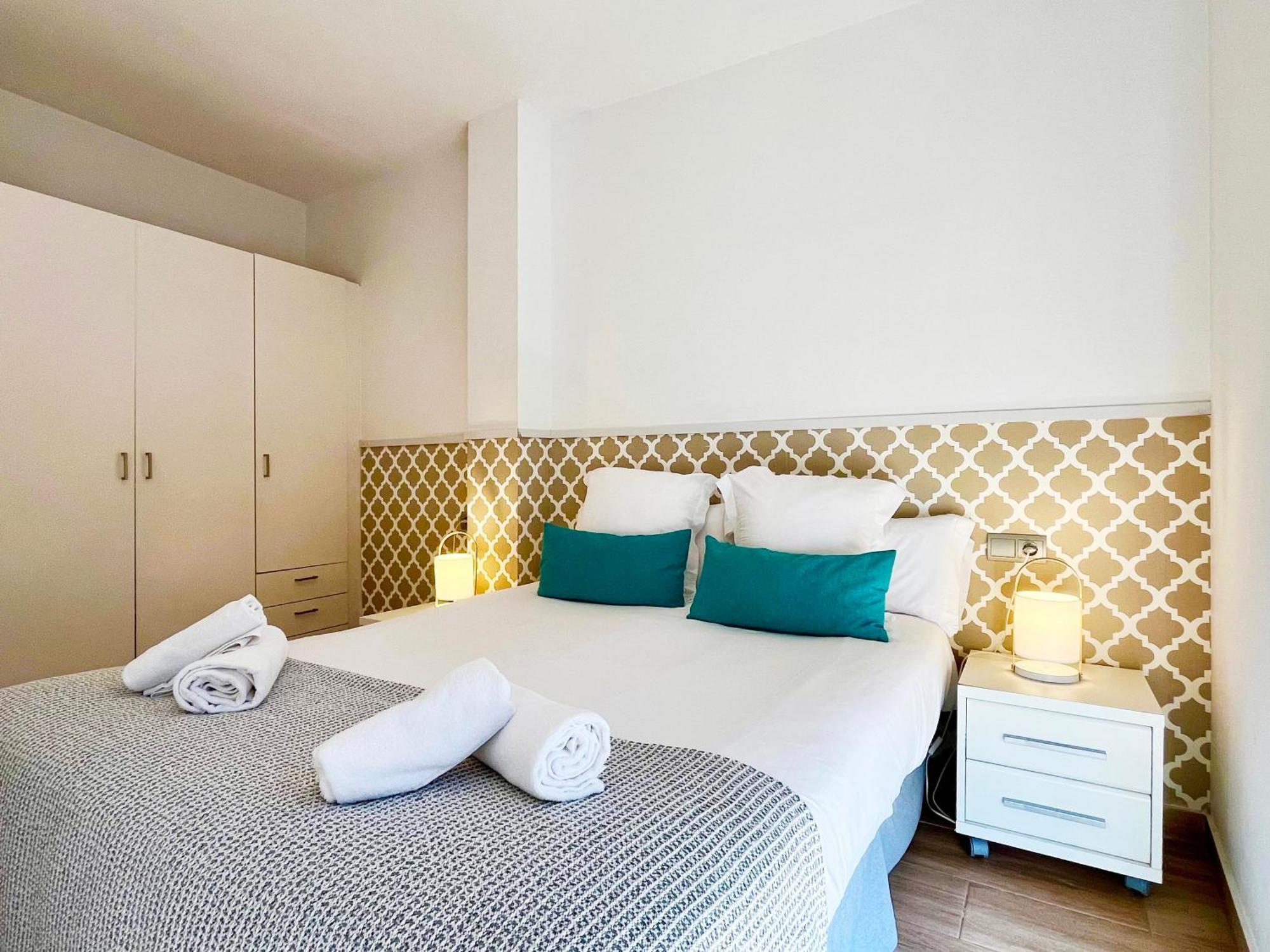 Feelathome Mozart Apartments Barcelona Buitenkant foto