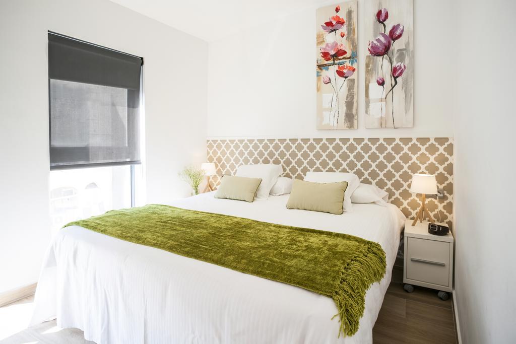 Feelathome Mozart Apartments Barcelona Buitenkant foto