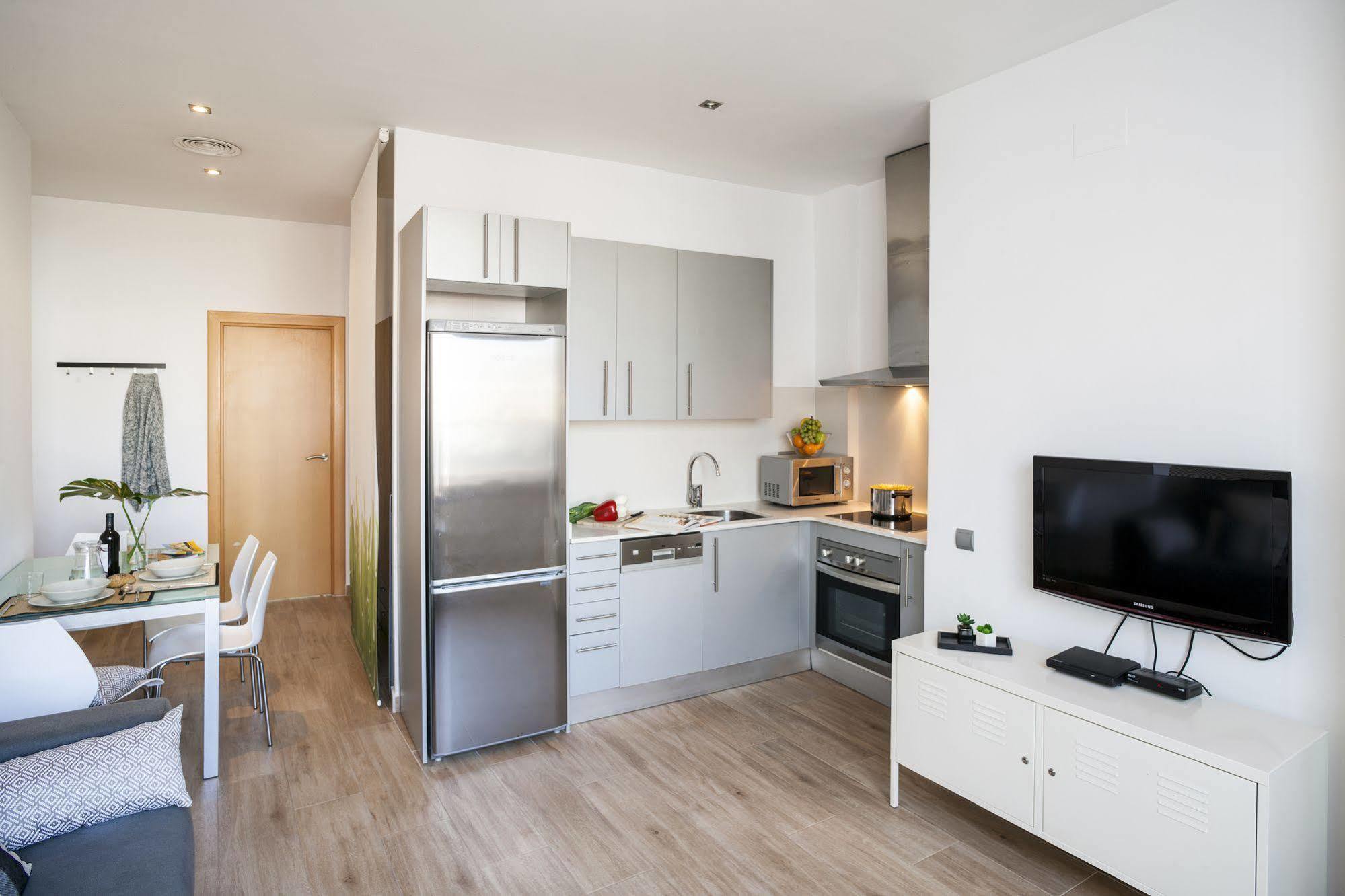 Feelathome Mozart Apartments Barcelona Buitenkant foto